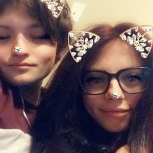 Meet your Posher, Chloe